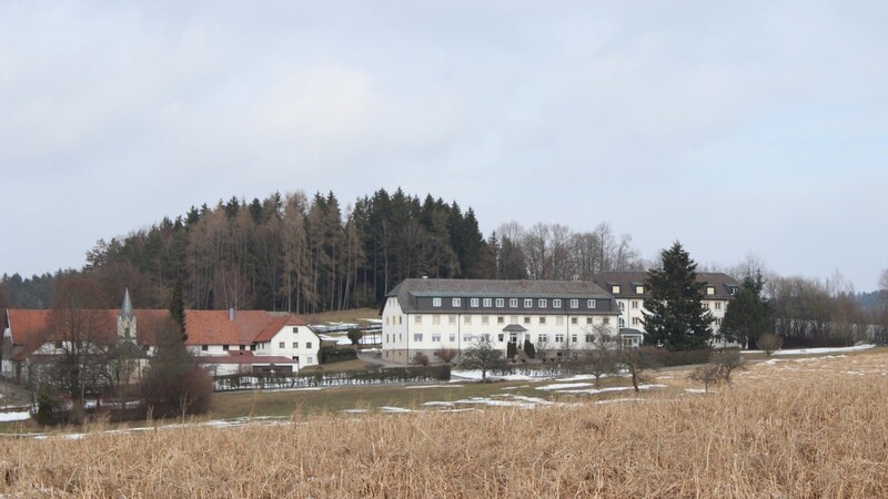 Das idyllisch gelegene Kloster Hofstetten bietet den richtigen Rahmen für die Gruppentreffen.