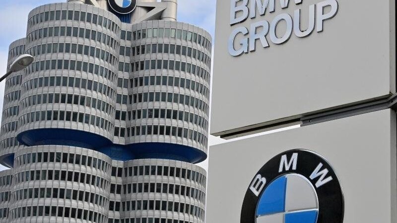 Die BMW Konzernzentrale in der bayerischen Landeshauptstadt. Foto: Peter Kneffel/dpa