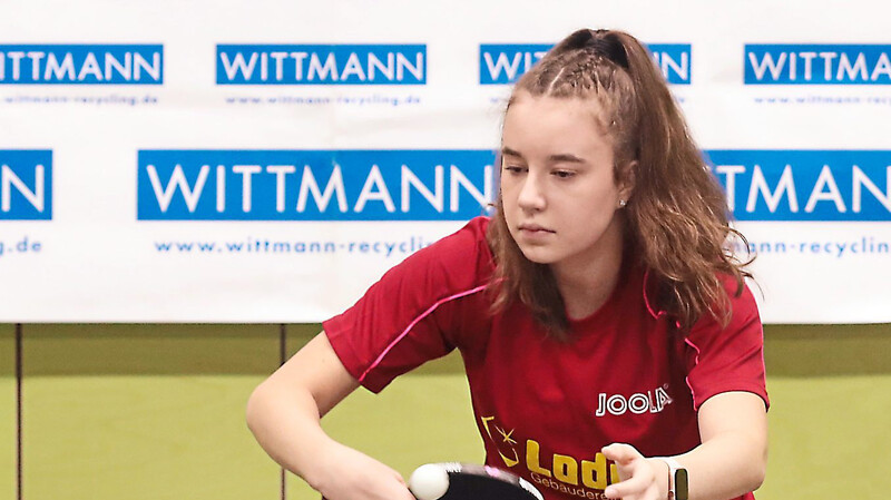 VERDAMMT BITTER: Sophia Zahradnik wechselte für die Rückrunde zum DJK Sportbund Landshut - nur kam sie nicht einmal zum Einsatz. Mangels Partien. Umso mehr brennt die 16-jährige Bayernauswahlspielerin schon auf die kommende Saison in der 3. Bundesliga Süd.