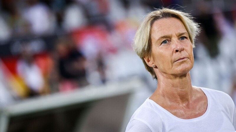 Martina Voss-Tecklenburg ist die Trainerin der deutschen Fußballerinnen.