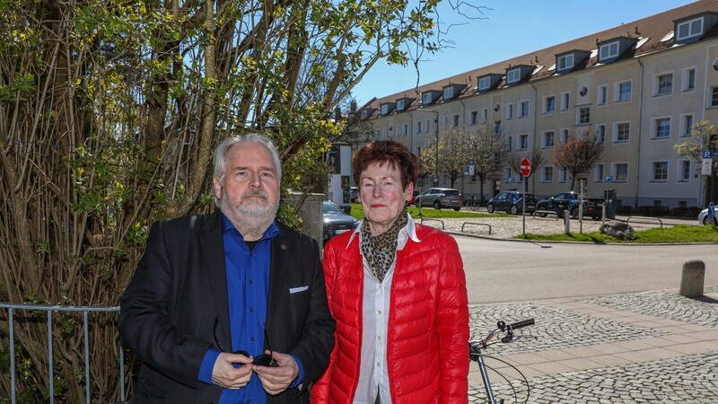 Günther Görlich und Marianne Klima am Candidplatz. Die beiden kämpfen für eine Sicherheitswacht in Untergiesing-Harlaching.
