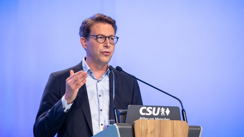 CSU-Generalsekretär Markus Blume kündigte für die letzte Wahlkampfwoche eine "Sonderplakatierung Linksrutsch" an.