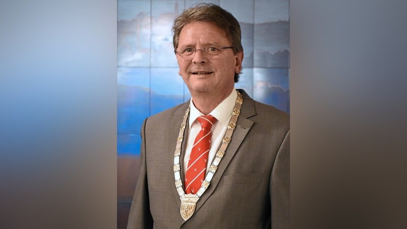 Bürgermeister Helmut Haider macht derzeit Telefondienst im Homeoffice.