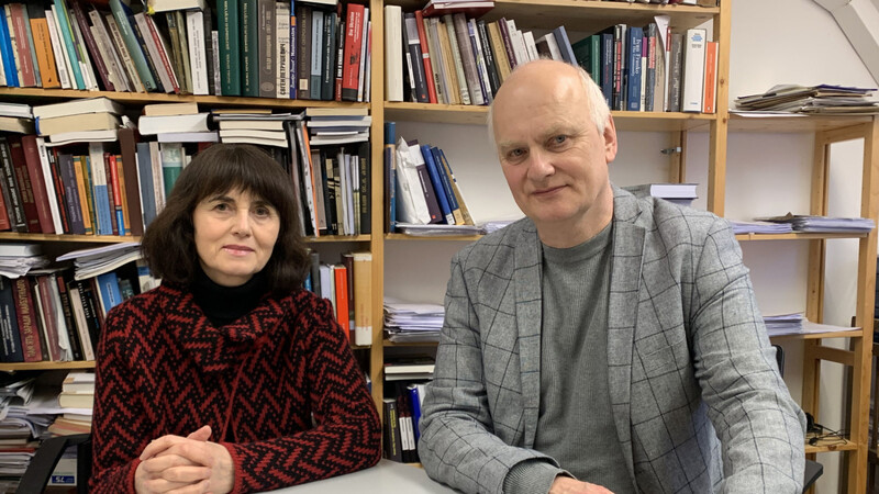 Polina Barvinska lehrte bis vor einem Jahr an der Universität Odessa. Mit einem Stipendium arbeitet sie nun zusammen mit Guido Hausmann am Leibniz-Institut für Ost- und Südosteuropaforschung Regensburg.