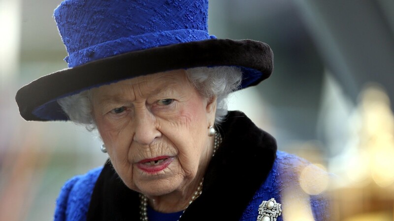 Die britische Königin Elizabeth II. ist offenbar gesundheitlich angeschlagen.