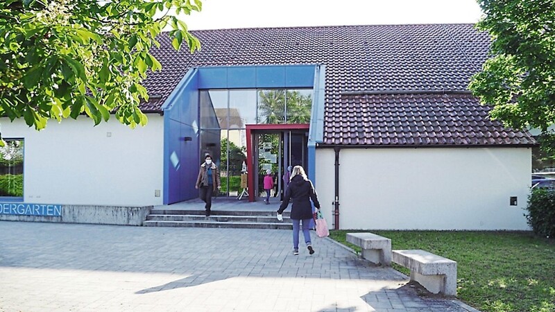 Seit Montag dürfen Vorschulkinder und Geschwister unter besonderen Vorkehrungen wieder in den Kindergarten "Villa Kunterbunt" in Chamerau.