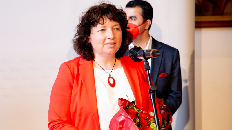 Die Pfeffenhausener SPD-Abgeordnete Ruth Müller wurde zur Vize-Fraktionsvorsitzenden der Landtags-SPD gewählt. Zum letzten Mal war die 54-jährige Vertriebsassistentin vor zehn Jahren in der SPD-Führungsriege vertreten.