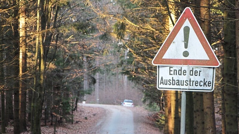 Im Tausch mit der zuständigen Gemeinde Chamerau übernimmt die Stadt Bad Kötzting drei- bis fünfmal im Jahr den Winterdienst für die Straße zur Berghütte auf dem Haidstein.