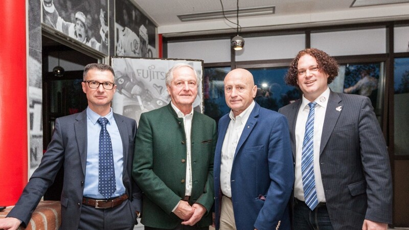 Die neue Führung des EV Landshut (von links): Horst Lippert, Hans Eller, Hans Rampf und Maximilian Kaiser.