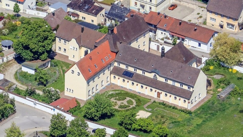 Am Karmelkloster Vilsbiburg werden bis April kommenden Jahres acht Tageshospiz-Plätze entstehen.
