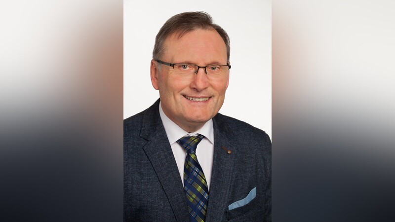 Alter und neuer Bürgermeister von Vilsheim: Georg Spornraft-Penker