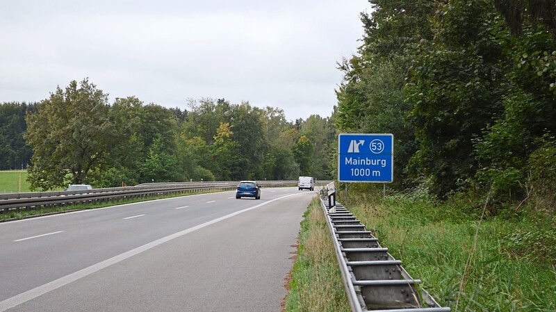 Autofahrer, die aus Regensburger Richtung kommen, müssen spätestens hier abfahren.