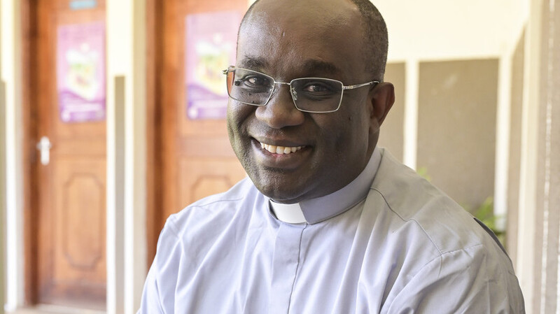 Father James Kimani Kairu ist im Dekanat Viechtach zu Gast.