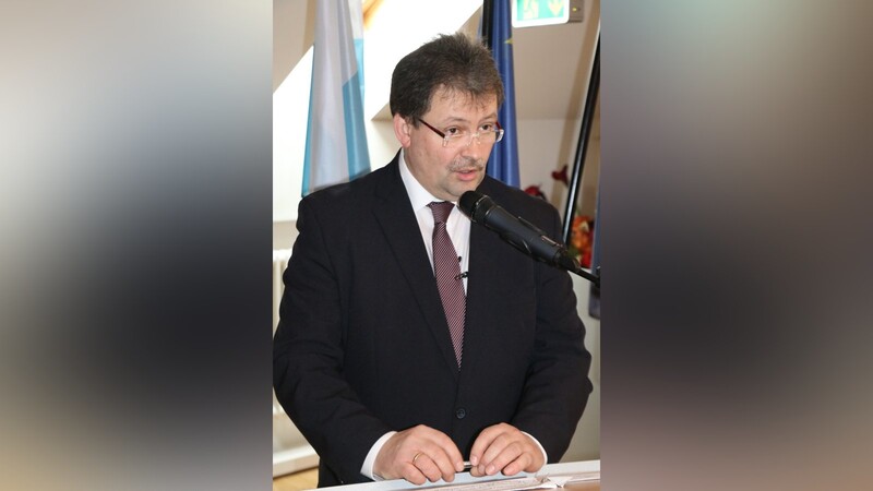 Bürgermeister Jürgen Sommer appellierte an die Bürginnen und Bürger des Marktes, am 15. März zur Wahl zu gehen.