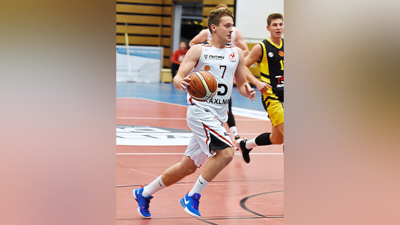KAUM MEHR WEGZUDENKEN: Josi Leierseder (Bild) und Lubos Novy von den Baskets Vilsbiburg bringen es gemeinsam auf 20 Spielzeiten in der Basketball-Regionalliga.