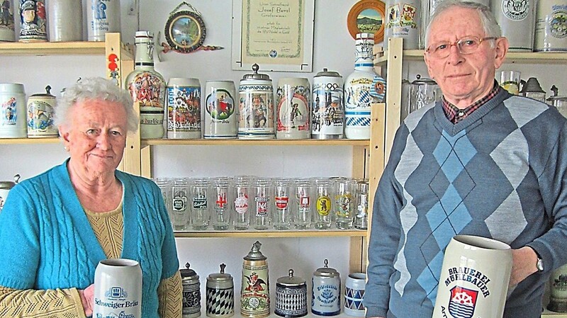Josef und Edeltraud Berzl haben die Türen zum in den Räumlichkeiten ihres ehemaligen Getränkevertriebes eingerichteten Bierkrugmuseum im Juli 2012 zum ersten Mal geöffnet.