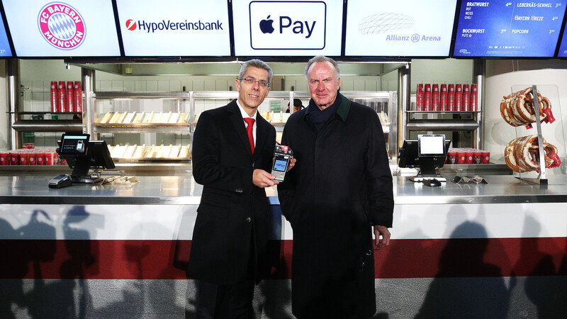 Innovativer Ansatz: Bayerns Vorstandsboss Karl-Heinz Rummenigge (re.) und Dr. Michael Diederich, Vorstandssprecher der HypoVereinsbank.
