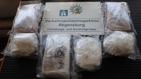 Die Polizei beschlagnahmte dies Kokain-Päckchen bei einer Kontrolle auf der A3.
