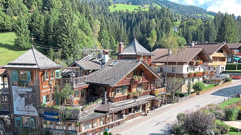 Das 1. Tiroler Holzmusem ist in der Ortschaft Auffach nicht zu übersehen.