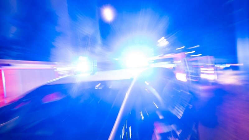 Die Polizei ermittelt wegen eines Raubüberfalls in Straubing. (Symbolbild)
