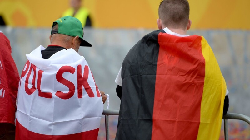 Manch polnische und deutsche Fans haben sich auch das Spiel Deutschland-Ukraine schon zusammen angeschaut.