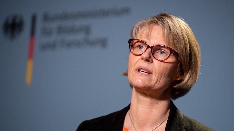 Bundesbildungsministerin Anja Karliczek (CDU) hat sich bislang in der Corona-Krise nur selten zu Wort gemeldet.