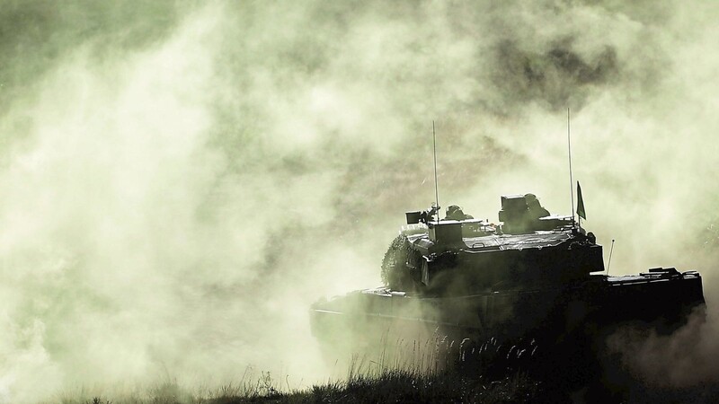 Ein Kampfpanzer Leopard 2. Deutschland brauche eine Rüstungsindustrie für die Kernfähigkeiten, sagt Klaus Wittmann.
