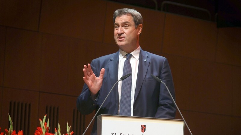 Ministerpräsident Markus Söder spricht auf dem Sudetendeutschen Tag in München.