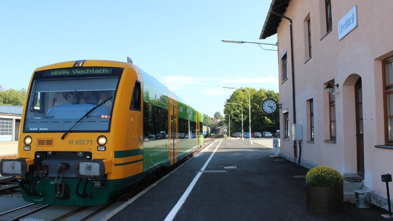 Zum deutschlandweiten "kleinen" Fahrplanwechsel ändern sich die Fahrtzeiten zweier Züge auf der Strecke der WBA 4 zwischen Gotteszell und Viechtach.
