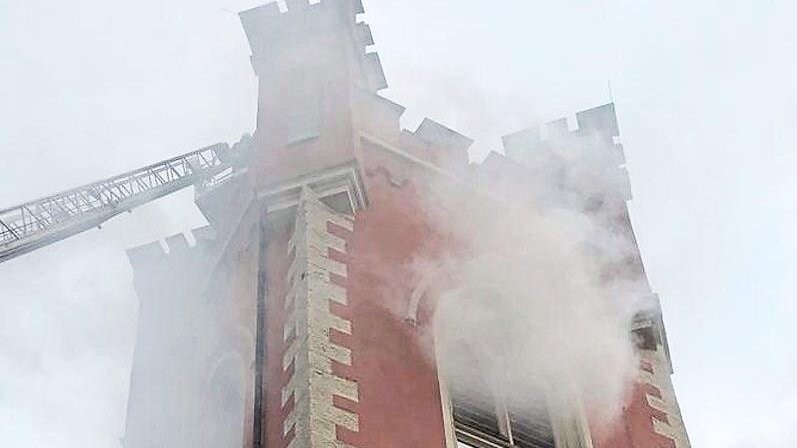Dienstagabend drang dichter Rauch aus dem Stadtturm.
