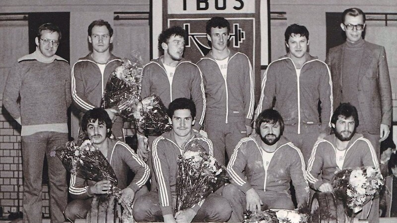 Die Rodinger Aufstiegsmannschaft 1979 mit Anton Hecht (unten, Zweiter von rechts).