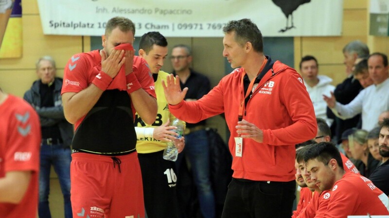 Trainer Filip Turecek (rechts) beendet sein Engagement bei den ASV-Handballern. Er fungiert künftig als Cheftrainer der Jugendteams in Pilsen.