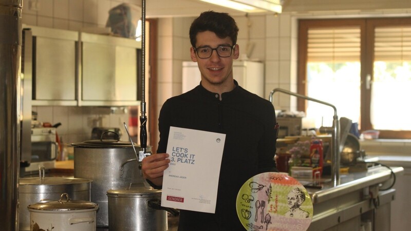 Internationale Kocherfahrung kann seit kurzem Andreas Jäger aus Michelsneukirchen vorweisen. Beim Wettbewerb "Let's cook it" in Südtirol belegte er mit seinem Teamkollegen Johannes Kirmse den dritten Platz.