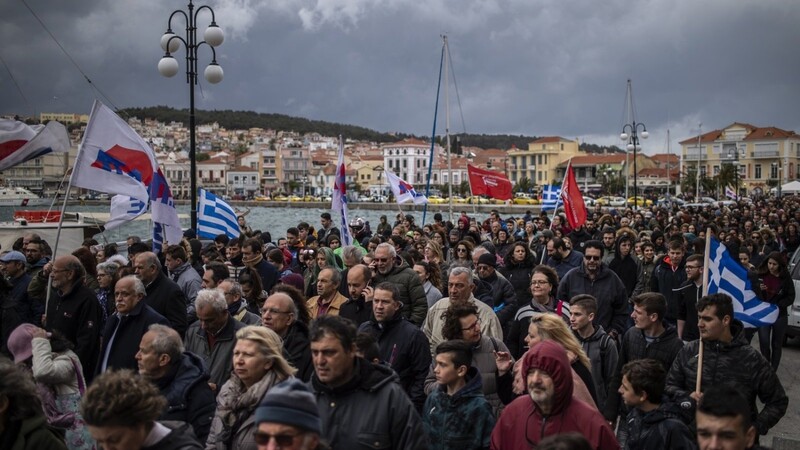 Ein geplantes neues Flüchtlingslager auf der Insel Lesbos sorgt für massive Proteste.