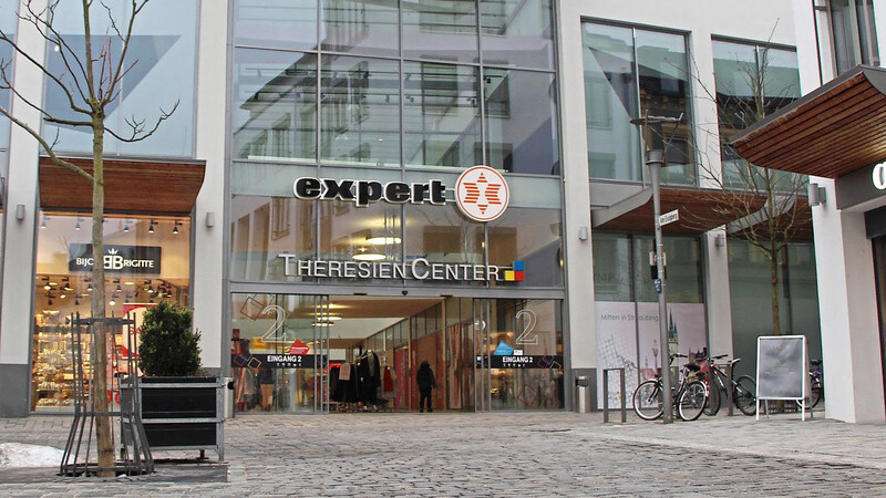 Gute Nachrichten aus dem Theresien Center: Fitness-Studio "Jumpers" zieht ein, "expert", "Rewe" und die Deutsche Post verlängern ihre Mietverträge.