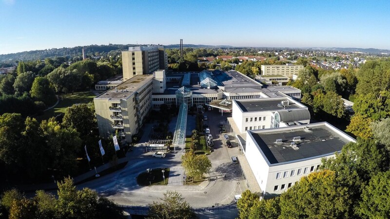 Am Klinikum Landshut sind mittlerweile drei Stationen komplett auf die Versorgung von Covid-19-Patienten ausgerichtet.