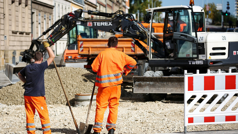 Seit dem 1. Juli besteht im Freistaat die Möglichkeit, eine Teilrückerstattung für geleistete Straßenausbaubeiträge (Strabs) zu beantragen. (Symbolbild)