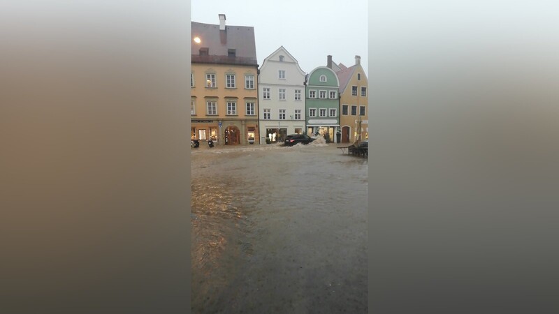 Am 29. Juni wurde Landshut von massiven Regenfällen heimgesucht - in der Folge kam es zu Überschwemmungen.