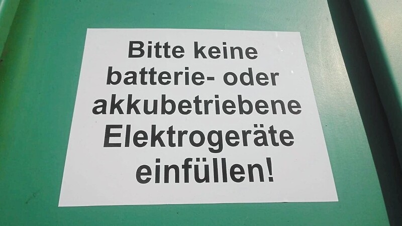 Akkus und Batterien müssen auf den Altstoffsammelstellen ab sofort beim Platzwart abgegeben werden.  Foto: Landratsamt Landshut