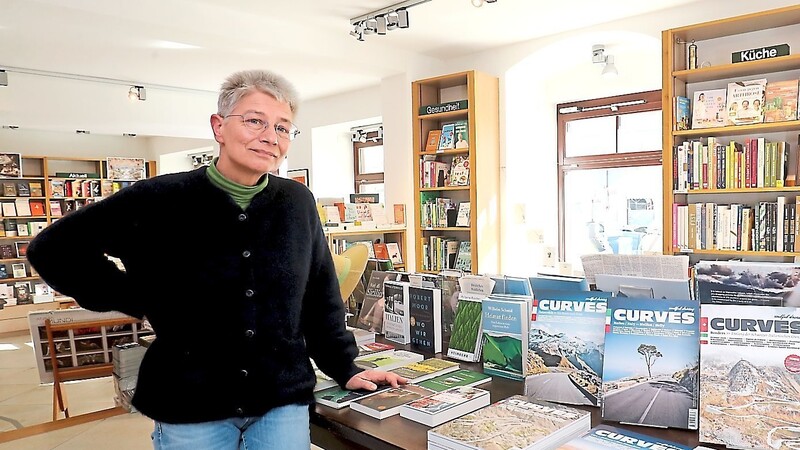 Ulrike Dietl von der Buchhandlung Dietl darf ab diesem Montag auch unabhängig von der Inzidenz wieder öffnen.