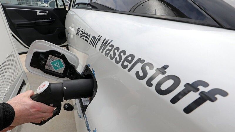 Bei den Wasserstofftagen in Pfeffenhausen sollen die Bürger Autos,Lastwagen und Busse mit Wasserstoffantrieb fahren dürfen.