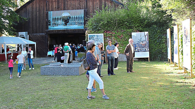 Auf 20 großen Tafeln konnten die Besucher die Geschichte der Kugelkaryatide sehen.