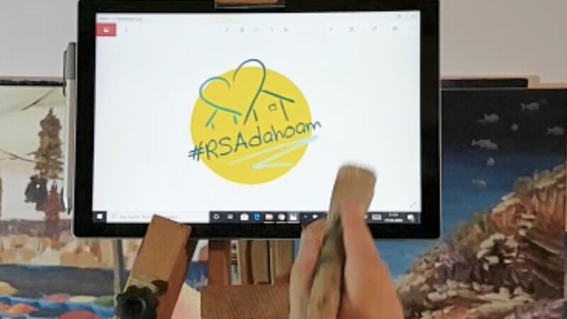 Kreatives haben sich die Lehrer für ihre Schüler einfallen lassen - zum Beispiel eine RSA (Realschule Arnstorf) dahoam-Logo.