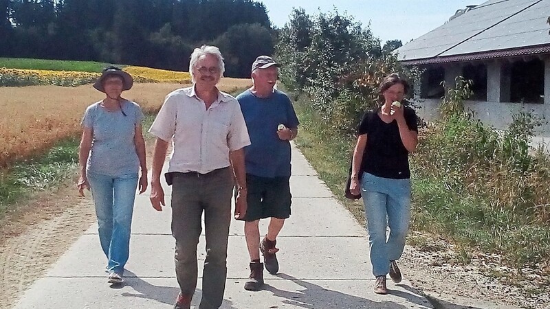 Beim Besuch in Kasthal (von links): Marion Ruppaner, Richard Mergner, Sepp Schmid (AbL) und Rita Rott.