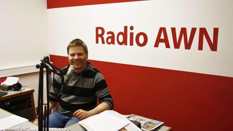 Marko Pammer moderiert die Morgenshows bei Radio AWN. Er findet: "Einen guten Moderator macht sein Wiedererkennungswort aus."