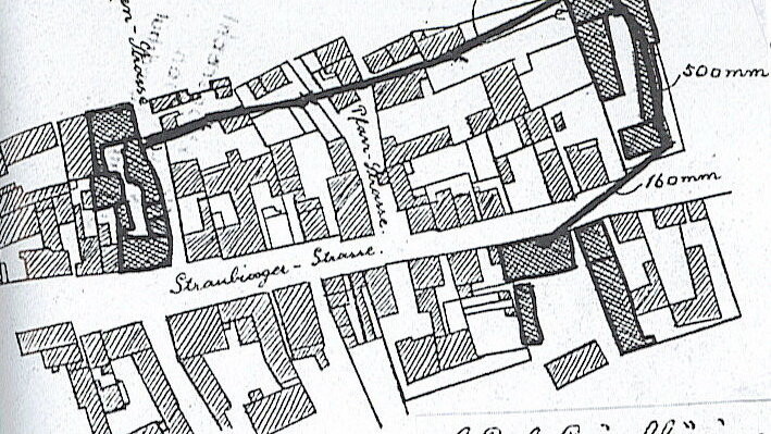 Von der Kraftzentrale in der Straubinger Straße führte die Stromleitung zu den Gebäuden der Brauerei Erl in der Rosengasse.