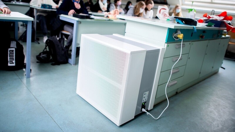Ob auch die Klassenzimmer der schulischen Einrichtungen in Eichendorf mit Luftfilter-Geräten bestückt werden, ist noch nicht abschließend entschieden.