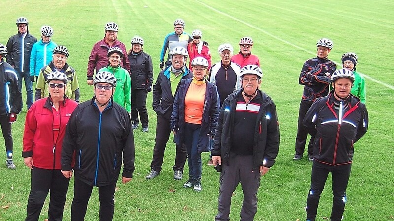Die Teilnehmer der Abschlussfahrt des Radlervereins Wanderlust am 3. Oktober, bei der noch mal 56 Kilometer geradelt wurden.