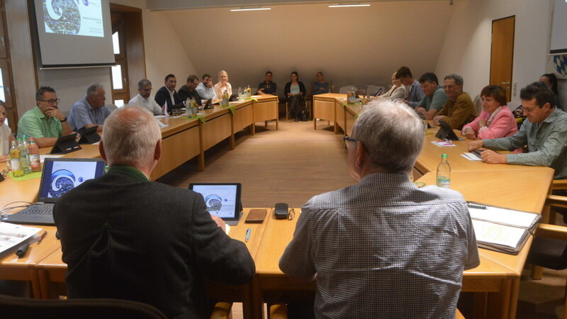 Nach mehr als zwei Jahren der Corona-Pandemie wurde die Gemeinderatssitzung erstmals wieder im angestammten Sitzungssaal durchgeführt.