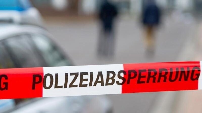 In Bad Gögging ist am Dienstagabend ein 56-jähriger Mann tot in der Abens entdeckt worden. (Symbolbild)